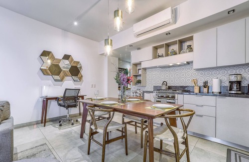 Emiliano Zapata Condo | 2 Pools & Gym w/Workspace | Romantic Zone 1BR