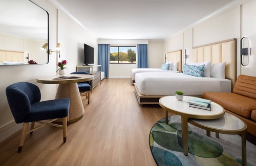 Hidden Hills Hotel | 2 Premium Two Queen, The Anza A Calabasas, Restaurant, Scenic, Near Malibu Creek