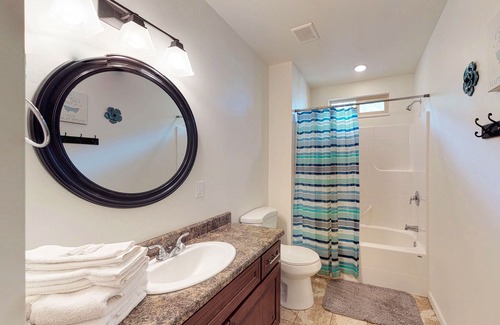 Laketown House | 2 private beachfront homes on east side of Bear Lake, boat parking