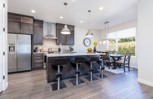 Deer Mountain House | 2-Properties Ideal for Large Groups