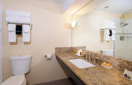 Christiansted Hotel | 2 Queen Beds + Harbor Views | Walk to Wharf, Museums, Dining & Boutique Stores