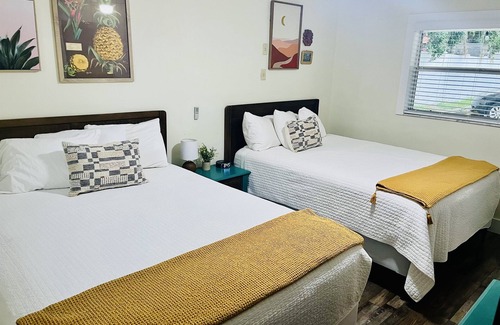 Safety Harbor Hotel | 2 Queen Beds | Urban Stay Offering Rest & Calm