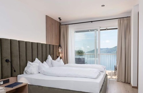 Unterach am Attersee House | 2 Raum-familienzimmer Alpin mit Balkon und Seeblick - Attersee 7 - Hotel Stadler