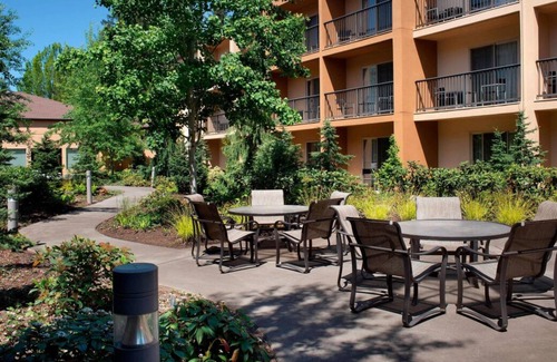 Tanasbourne House | 2 Relaxing Units Near Streets of Tanasbourne Mall, Pets Allowed, Indoor Pool!