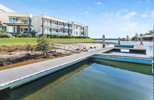 Port Macquarie Apartment | 2 Riana Moorings - Luxury Waterfront Apartment