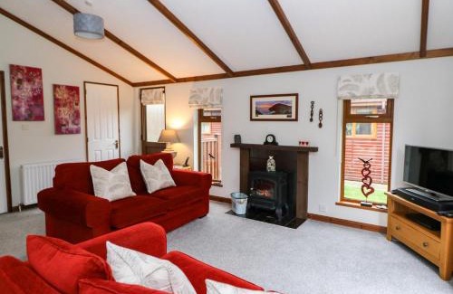 Cenarth House | 2 Riverside Lodge