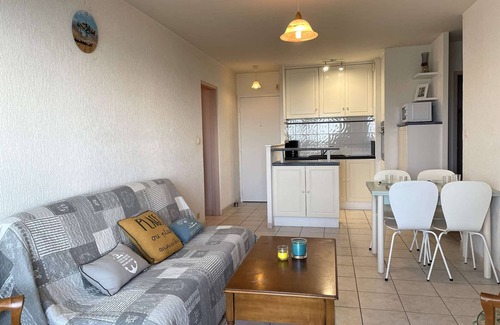 Saint-Gilles-Croix-de-Vie Apartment | 2-room apartment for 6 people with enclosed balcony in Saint-Gilles-Croix-de-Vie