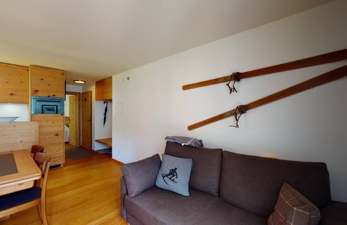 Celerina-Schlarigna Apartment | 2-room apartment on the 1st floor.