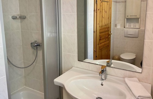 Vitte Apartment | 2-room apartment in Vitte (price incl. final cleaning, laundry package & WiFi)
