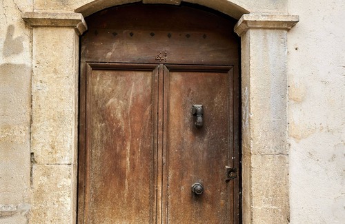 Saint-Jeannet Apartment | 2-room apartment in the heart of the old village opposite the restaurant