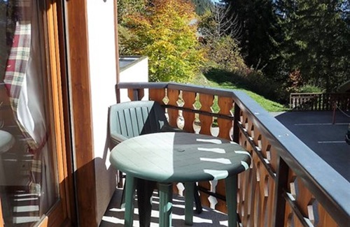 Station de Drouzin le Mont Apartment | 2-room apartment with balcony, parking - Quiet area