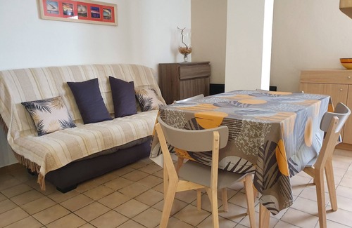 Bonifacio Apartment | 2-room apartment with sea and mountain views. Walk to the beach!