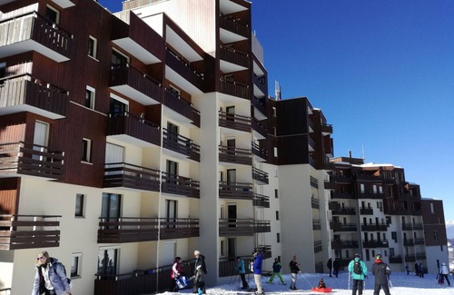 Prapoutel Apartment | 2-room cabin at the foot of the slopes with balcony and ski locker