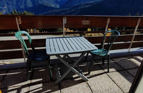 Le Pleynet Apartment | 2-Room Cabin Apt, 200m from Slopes, 6 pers, Balcony