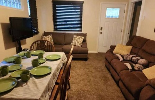 South Salt Lake House | 2 Rooms House Close to Downtown with quick freeway