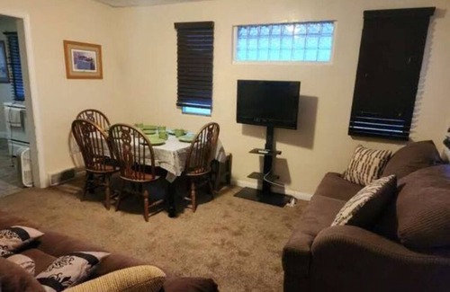 South Salt Lake House | 2 Rooms House Close to Downtown with quick freeway