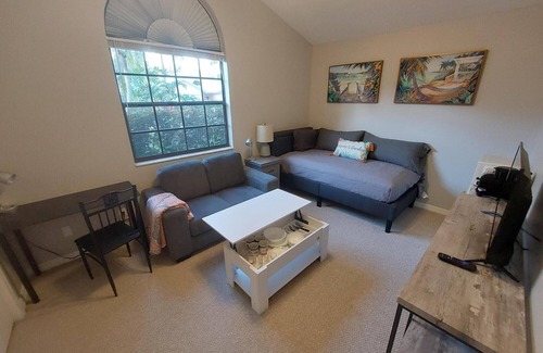 North River Shores Apartment | 2 rooms + Private Pool. & so close to all. Quiet, Beach, golf, shops, .