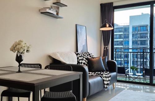 Johor Bahru Apartment | 2 Rooms unit w Balcony & Spectacular view - 4 pax