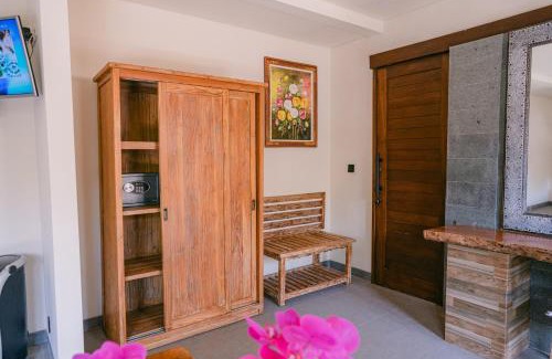 Penestanan Villa | 2 Seasons : Villa Moon - Luxury with private pool