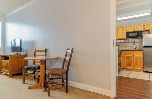 Steamboat Springs Hotel | 2 Serene Rooms Perfect for Family Getaway! Panoramic View | Indoor Pool