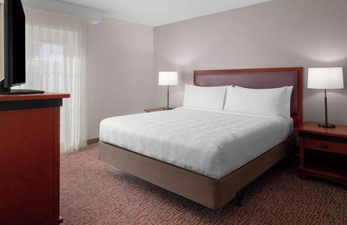 Snail Hotel | 2 Spacious Suites w/Kitchen Near Local Golf Courses – Ideal for Leisure Golfers