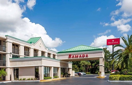 Altamonte Springs Hotel | 2-Star Hotel ∙ Ramada by Wyndham Altamonte Springs