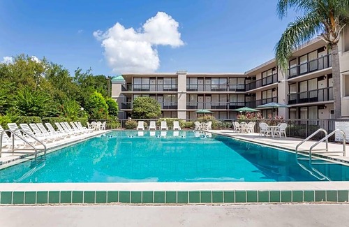 Altamonte Springs Hotel | 2-Star Hotel ∙ Ramada by Wyndham Altamonte Springs