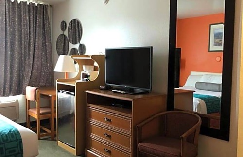 Southeast Salem Hotel | 2-Star Hotel ∙ Howard Johnson by Wyndham Salem