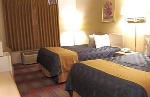 Champaign Hotel | 2-Star Hotel ∙ Americas Best Value Inn Champaign