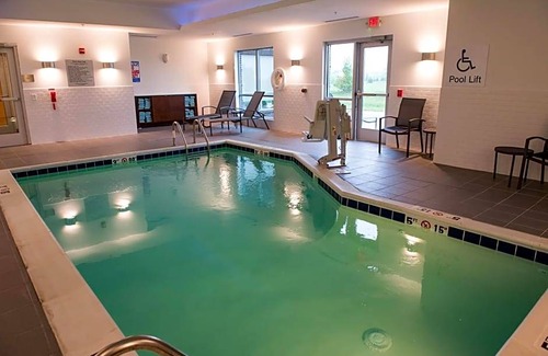 Anderson Hotel | 2-Star Hotel ∙ Fairfield Inn & Suites by Marriott Anderson