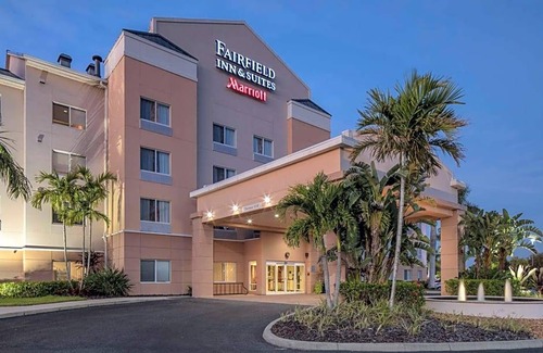 Venice Hotel | 2-Star Hotel ∙ Fairfield Inn & Suites by Marriott Venice