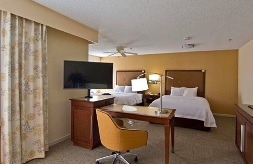 Chillicothe Hotel | 2-Star Hotel ∙ Hampton Inn & Suites Chillicothe
