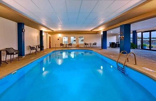 Princeton Hotel | 2-Star Hotel ∙ Hampton Inn Princeton