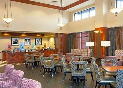 Fishers Hotel | 2-Star Hotel ∙ Hampton Inn and Suites Indianapolis-Fishers
