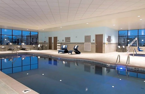 Midtown Hotel | 2-Star Hotel ∙ Hampton Inn & Suites Grand Rapids Downtown