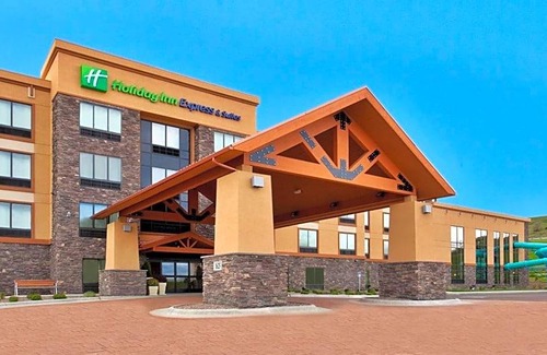 Great Falls Hotel | 2-Star Hotel ∙ Holiday Inn Express and Suites Great Falls, an IHG Hotel