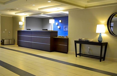 Biddeford Hotel | 2-Star Hotel ∙ Holiday Inn Express Hotels Biddeford, an IHG Hotel