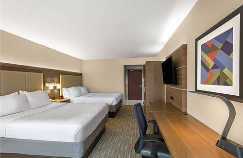 Downtown Albany Hotel | 2-Star Hotel ∙ Holiday Inn Express Albany Downtown, an IHG Hotel