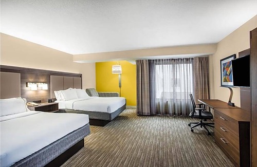 Downtown Albany Hotel | 2-Star Hotel ∙ Holiday Inn Express Albany Downtown, an IHG Hotel