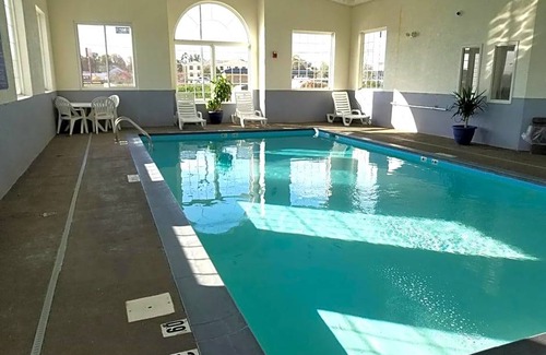 London Hotel | 2-Star Hotel ∙ Microtel Inn & Suites by Wyndham London
