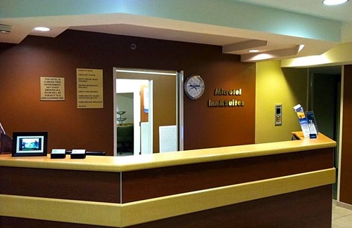 Dover Hotel | 2-Star Hotel ∙ Microtel Inn & Suites Dover by Wyndham