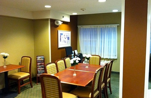 Dover Hotel | 2-Star Hotel ∙ Microtel Inn & Suites Dover by Wyndham