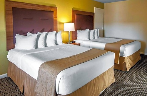 North Bend Hotel | 2-Star Hotel ∙ Quality Inn & Suites at Coos Bay