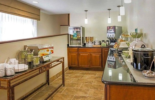 Gillette Hotel | 2-Star Hotel ∙ Quality Inn Gillette