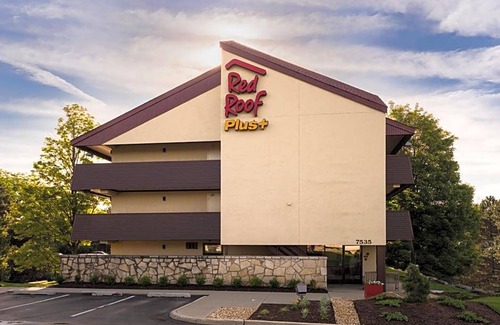 Willowbrook Hotel | 2-Star Hotel ∙ Red Roof Inn PLUS Chicago - Willowbrook