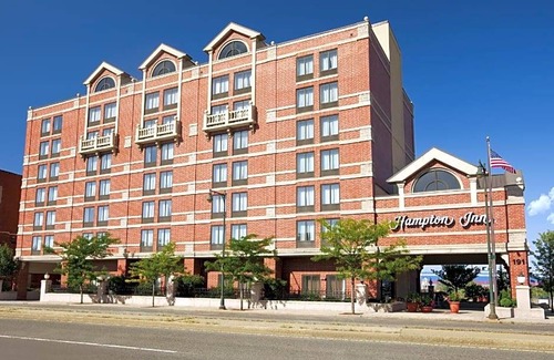 East Cambridge Hotel | 2-Star Hotel ∙ Hampton Inn by Hilton Boston/Cambridge