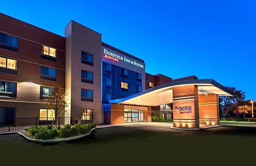 East Syracuse Hotel | 2-Star Hotel ∙ Fairfield Inn & Suites by Marriott Syracuse Carrier Circle