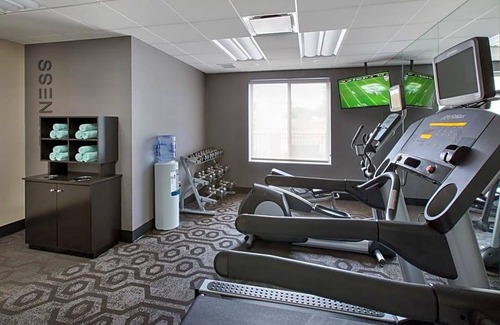 East Syracuse Hotel | 2-Star Hotel ∙ Fairfield Inn & Suites by Marriott Syracuse Carrier Circle