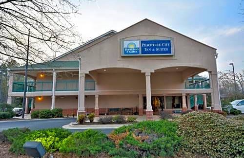 Peachtree City Hotel | 2-Star Hotel ∙ Days Inn & Suites by Wyndham Peachtree City