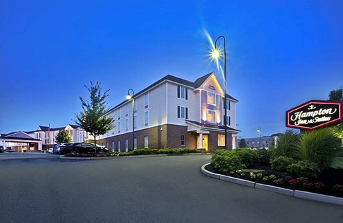 West Yarmouth Hotel | 2-Star Hotel ∙ Hampton Inn & Suites - Cape Cod / West Yarmouth